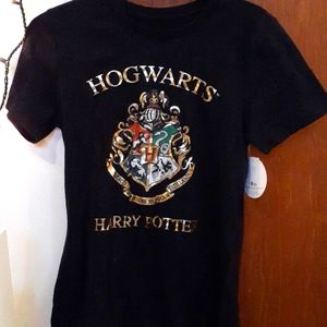 Warner Bros. Harry Potter, girls black and gold tee-shirt, size M